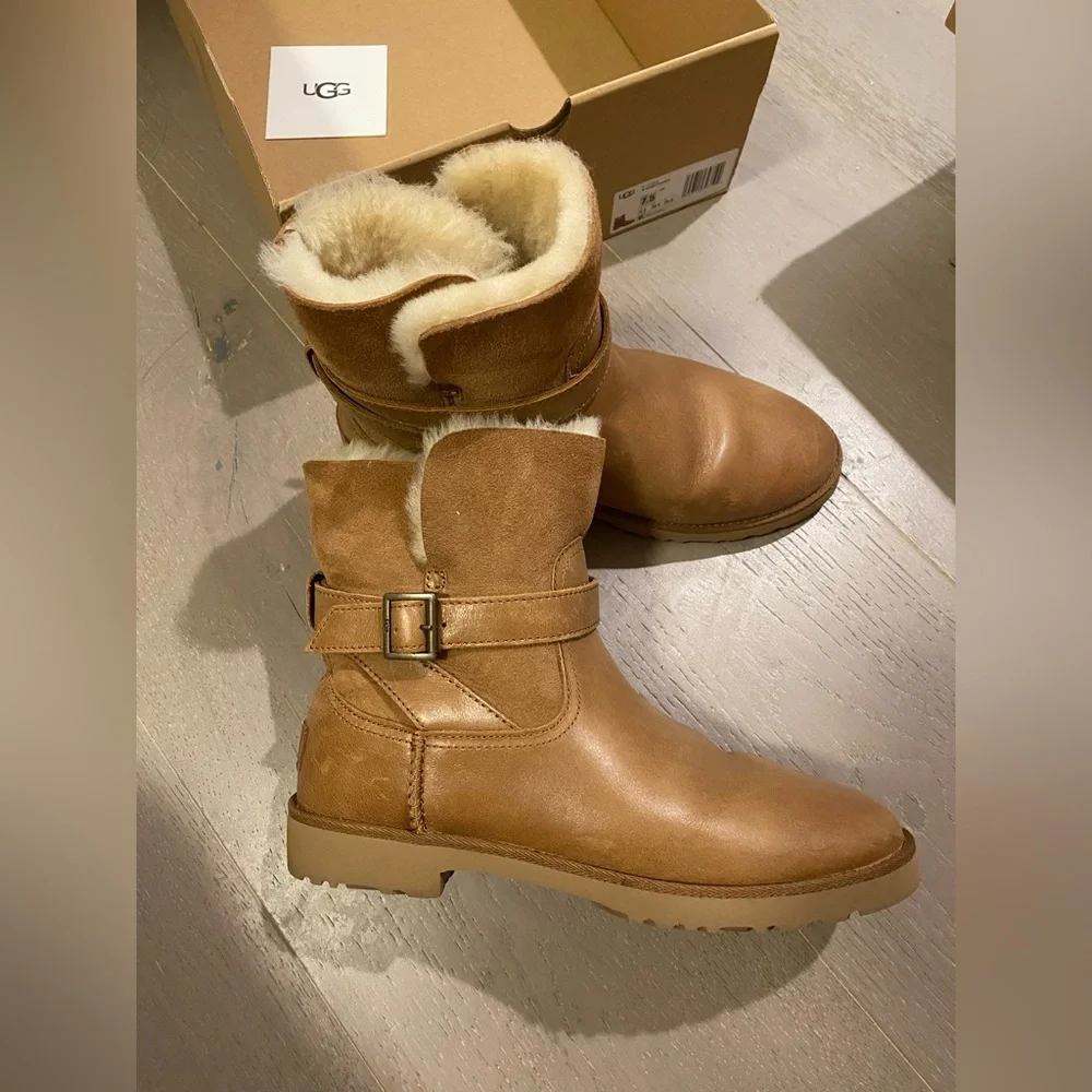 UGG ROMELY BUCKLE LEATHER SUEDE/ SHEEPSKIN BOOTS, WOMEN US 7.5 chestnut - Picture 1 of 6
